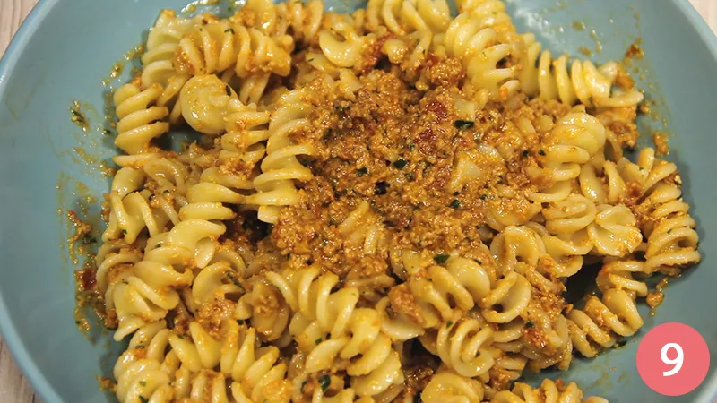fusilli-al-pesto-di-pomodori 9